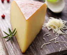 Carica l'immagine nel visualizzatore di Gallery, Ravioli Cacio e Pepe (€/etto) - Pastificio Buono