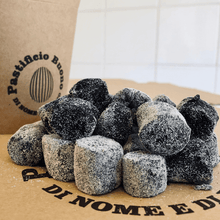 Carica l'immagine nel visualizzatore di Gallery, Gnocchi al Nero di Seppia (€/etto) - Pastificio Buono