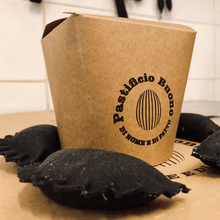 Carica l'immagine nel visualizzatore di Gallery, Mezzelune Nere al Limone Bio(€/etto) - Pastificio Buono