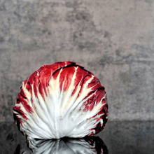 Carica l'immagine nel visualizzatore di Gallery, Mezzelune a Mano Radicchio e Speck (€/etto) - Pastificio Buono