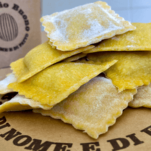 Carica l'immagine nel visualizzatore di Gallery, Ravioli Ricotta e Spinaci (€/etto) - Pastificio Buono