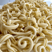 Carica l'immagine nel visualizzatore di Gallery, Strozzapreti (€/etto) - Pastificio Buono